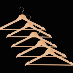 Houten kledinghangers