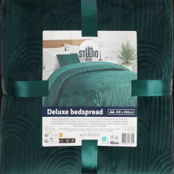 Studio Home velvet bedsprei
